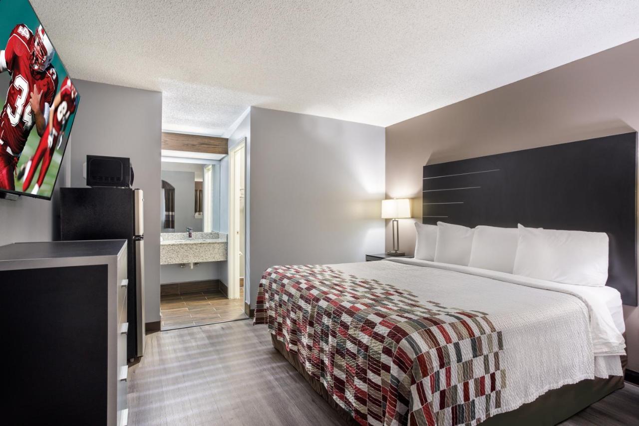 Red Roof Inn & Suites Athens, Al Zewnętrze zdjęcie