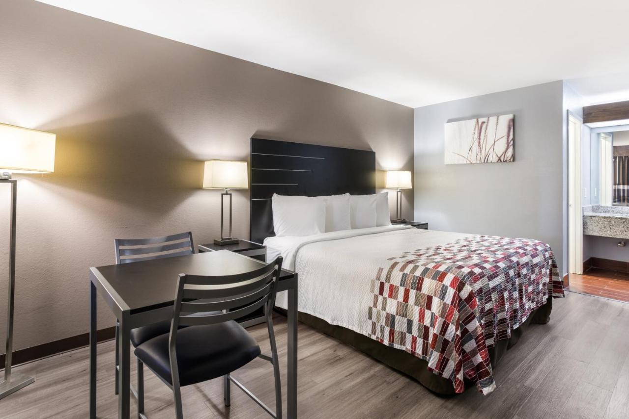 Red Roof Inn & Suites Athens, Al Zewnętrze zdjęcie